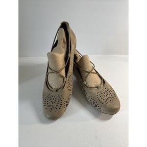 Rockport Cobb Hill Judson Laser Cut Beige Wedge Flats Cross Straps Size 10 EUC